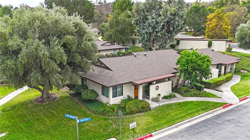 26360 Oakspur Dr unit A, Newhall, CA 91321 - photo 1