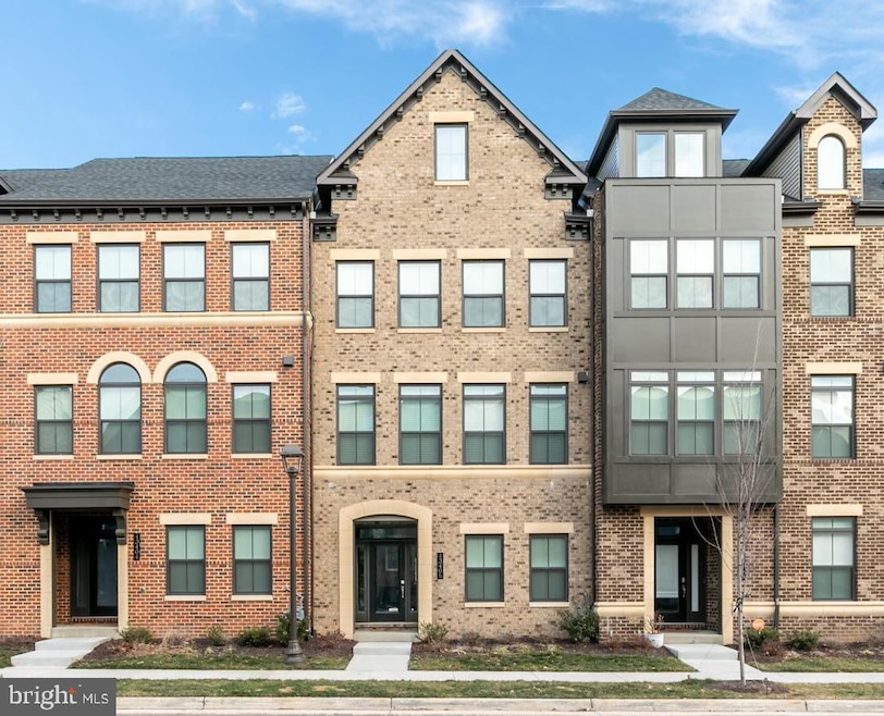 43406 Charitable St, Ashburn, VA 20147 - photo 1