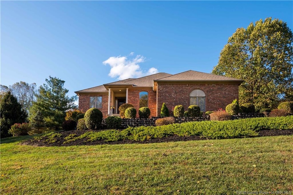 5011 Bent Creek Dr, Floyds Knobs, IN 47119 - photo 1