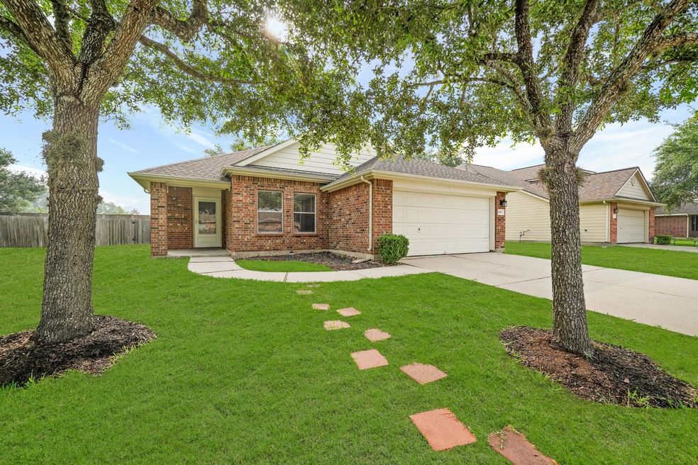 2813 Waterside Trail, Pearland, TX 77584 - photo 1