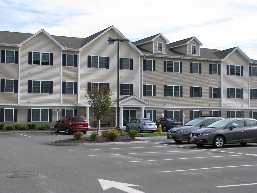30 Sentinel Ct unit 103, Manchester, NH 03103 - photo 1
