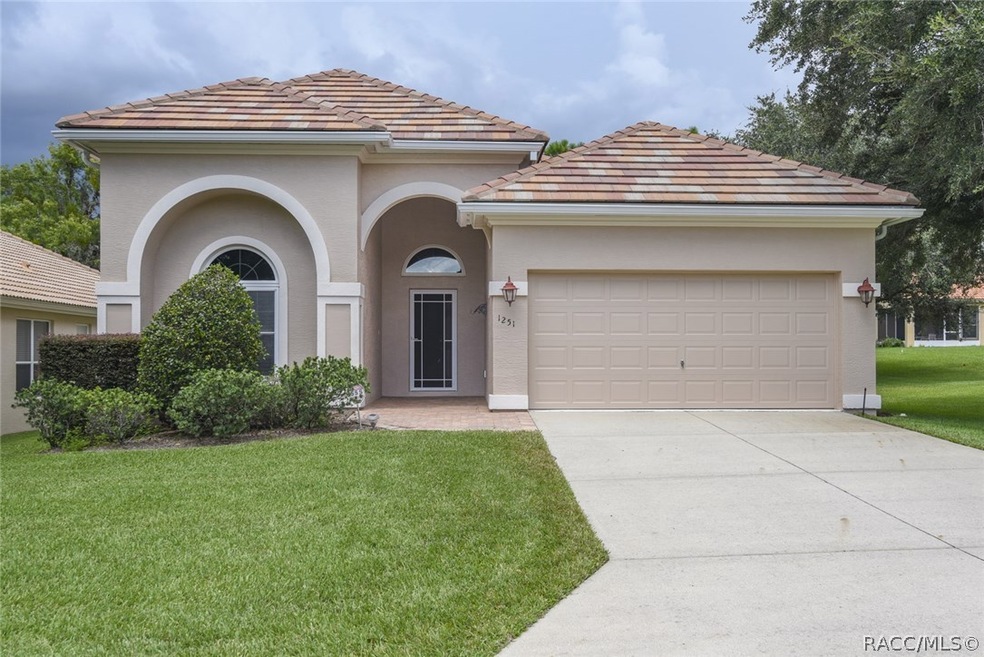 Welcome to 1251 W Diamond Shore Loop!
