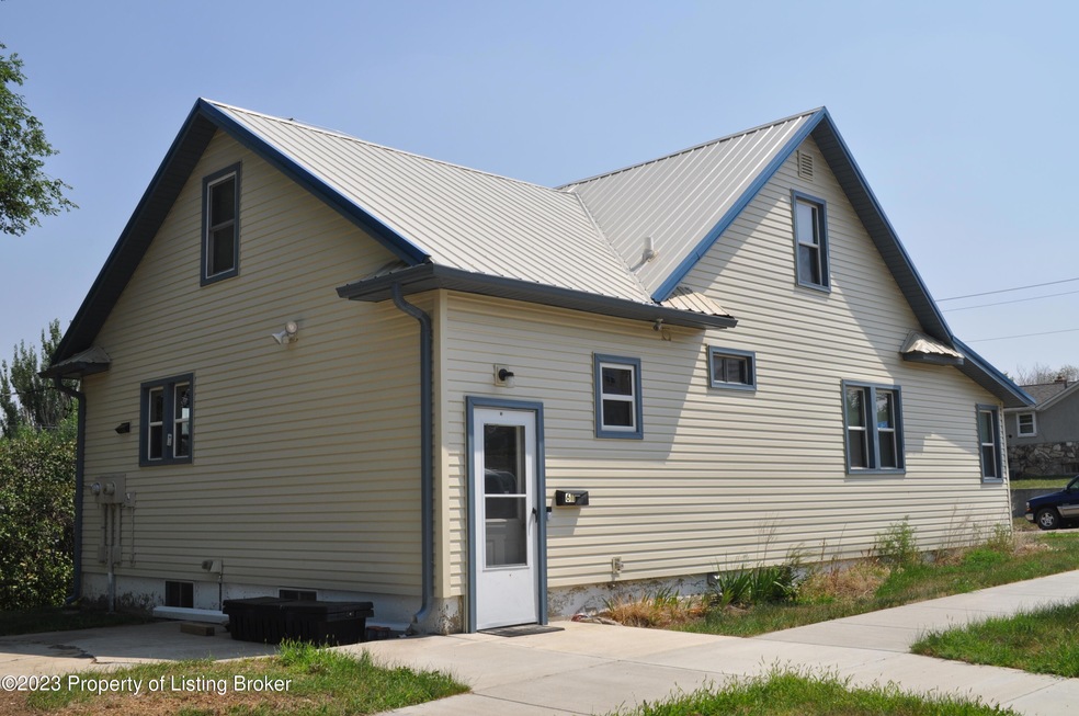 611 2nd St W, Lemmon, SD 57638 MLS 23962