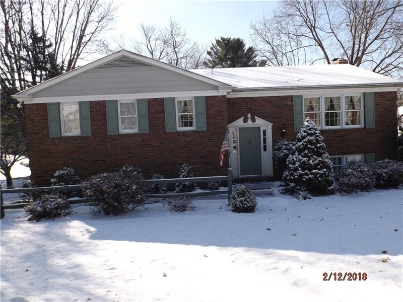 Welcome home to 1111 Tamarack Lane. Great Neighbor