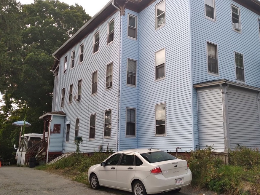 11 Larch St, Worcester, MA 01609 - photo 1