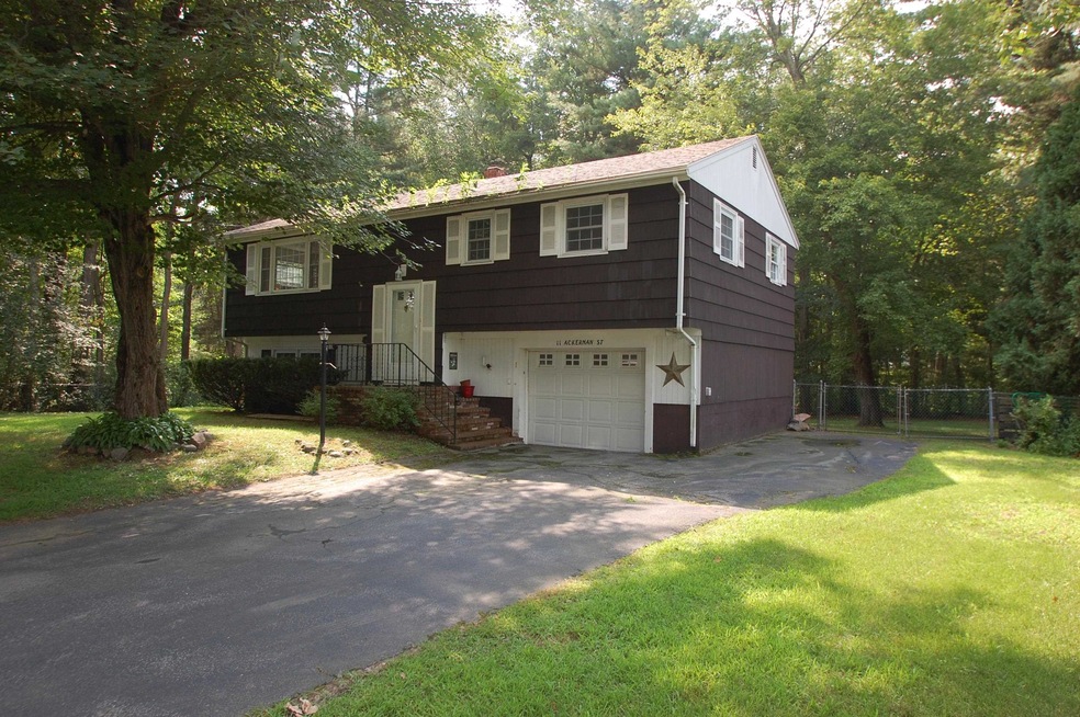 11 Ackerman St, Salem, NH 03079 - photo 1