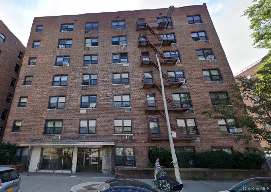 Pending $485,000 • Co-Listing Agent