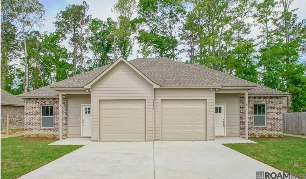 19905 Grantham Rd unit A & B, Livingston, LA 70754 - photo 1