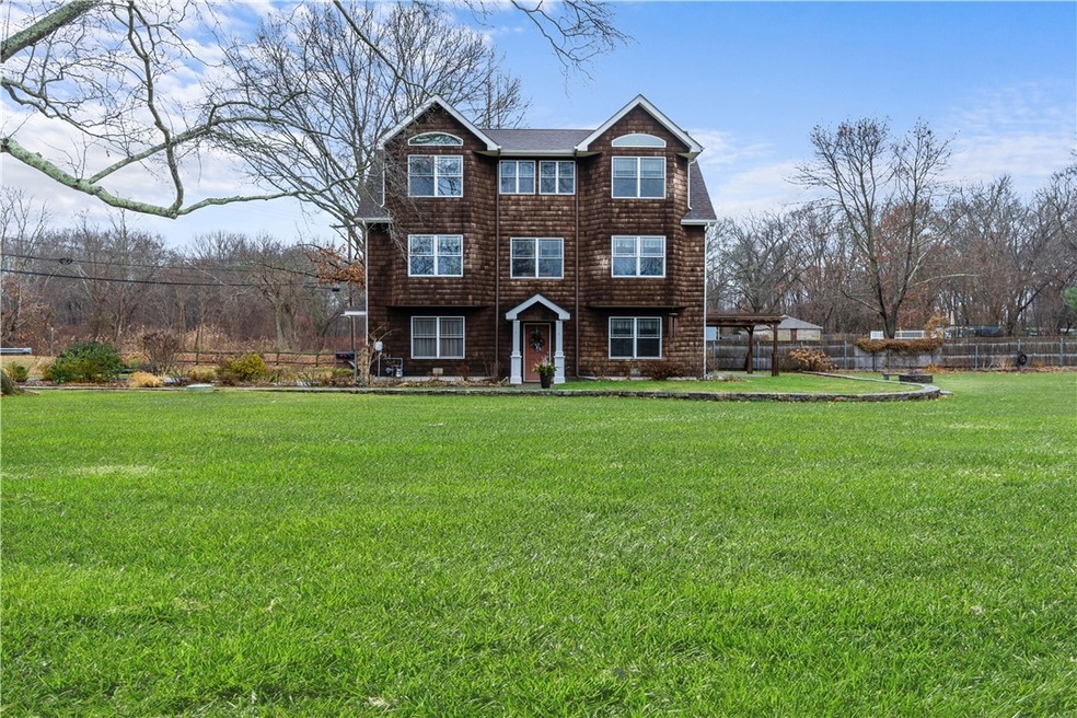 96 Tidewater Dr, Warwick, RI 02889 - photo 1