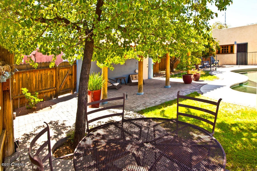 2209 E 3rd St, Tucson, AZ 85719 - photo 1