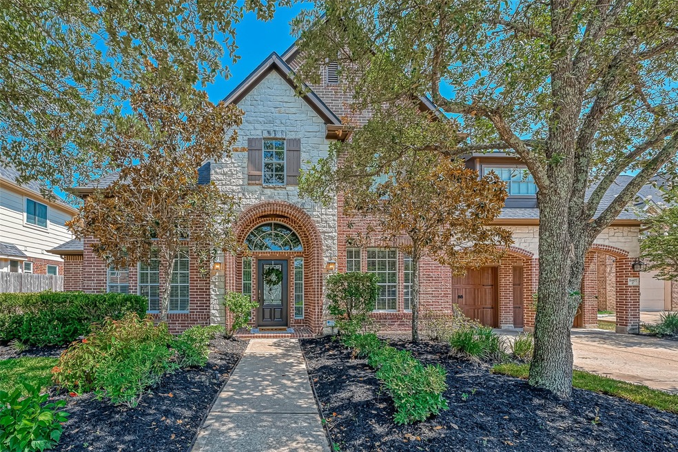 Here is the beautiful, executive home you've been looking for!