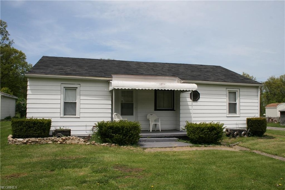 Welcome to 1629 School St. 3 bedrooms, 2 full bath