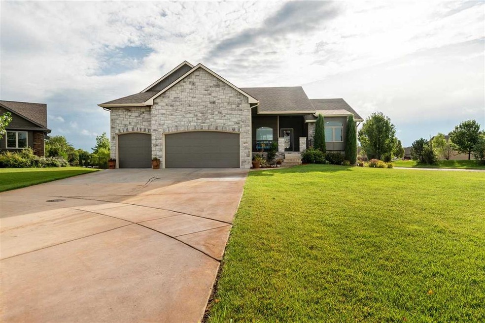 4875 N Emerald Ct, Maize, KS 67101 - photo 1