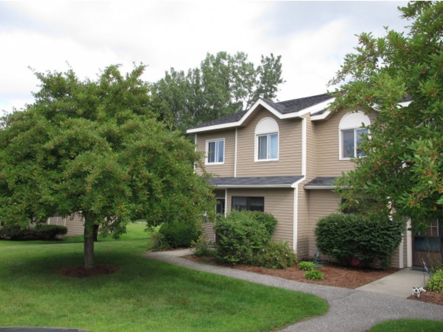 J5 Stonehedge Dr unit 5, South Burlington, VT 05403 - photo 1