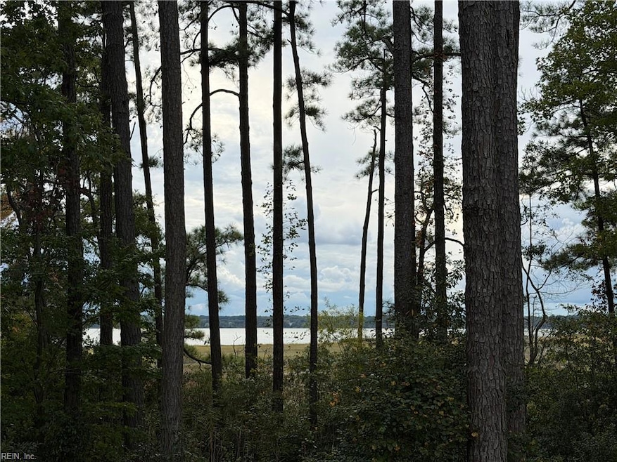 2663 Rail Ct, Gloucester Point, VA 23072 - photo 1