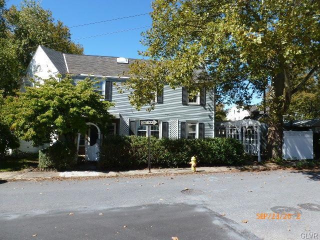 625 Hawthorne Rd, Bethlehem, PA 18018 - photo 1