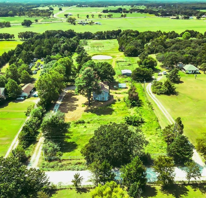 371 County Road 297, Gainesville, TX 76240 - photo 1