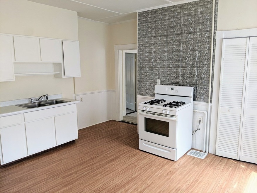 2 Hodges Ct unit 1, Salem, MA 01970 - photo 1