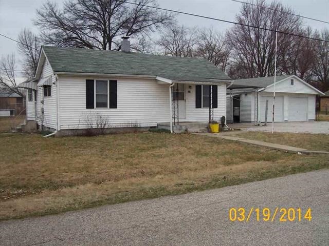370 8th St SE, Linton, IN 47441 - photo 1