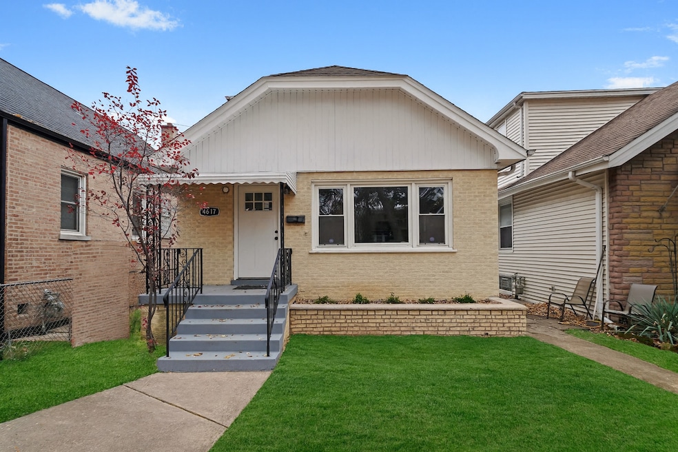 4617 N Lowell Ave, Chicago, IL 60630 - photo 1