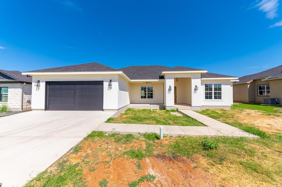 122 Parlin Ln, Fredericksburg, TX 78624 - photo 1