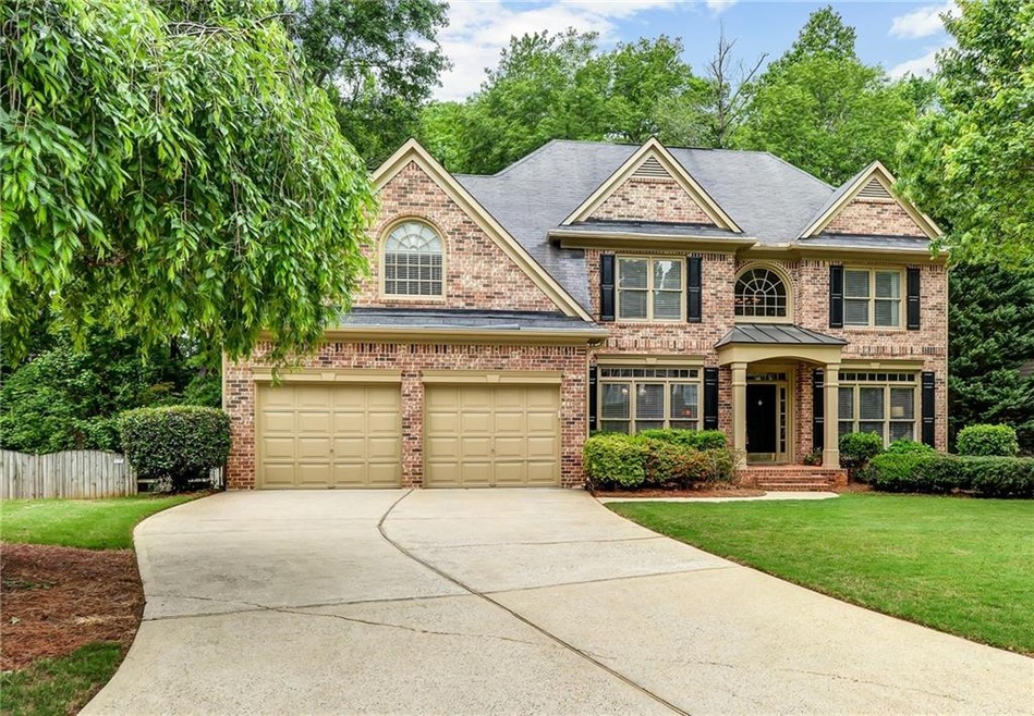 Northampton beautiful brick front home on cul-de-s