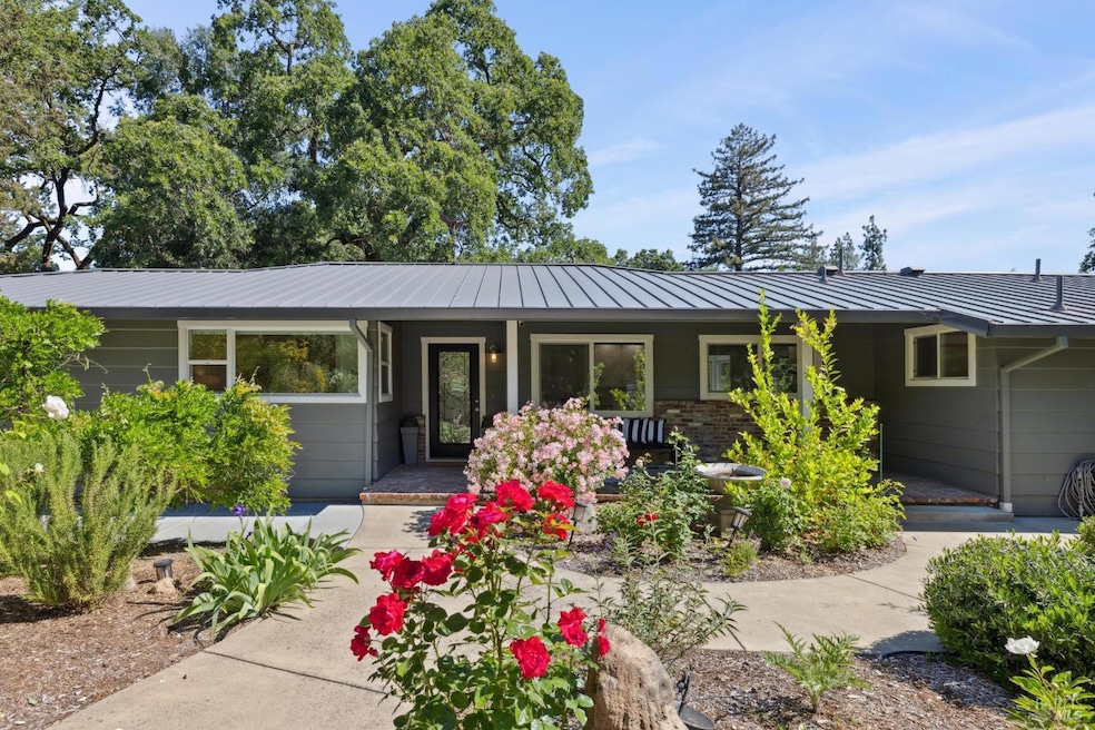 For Sale $2,825,000 • Co-Listing Agent