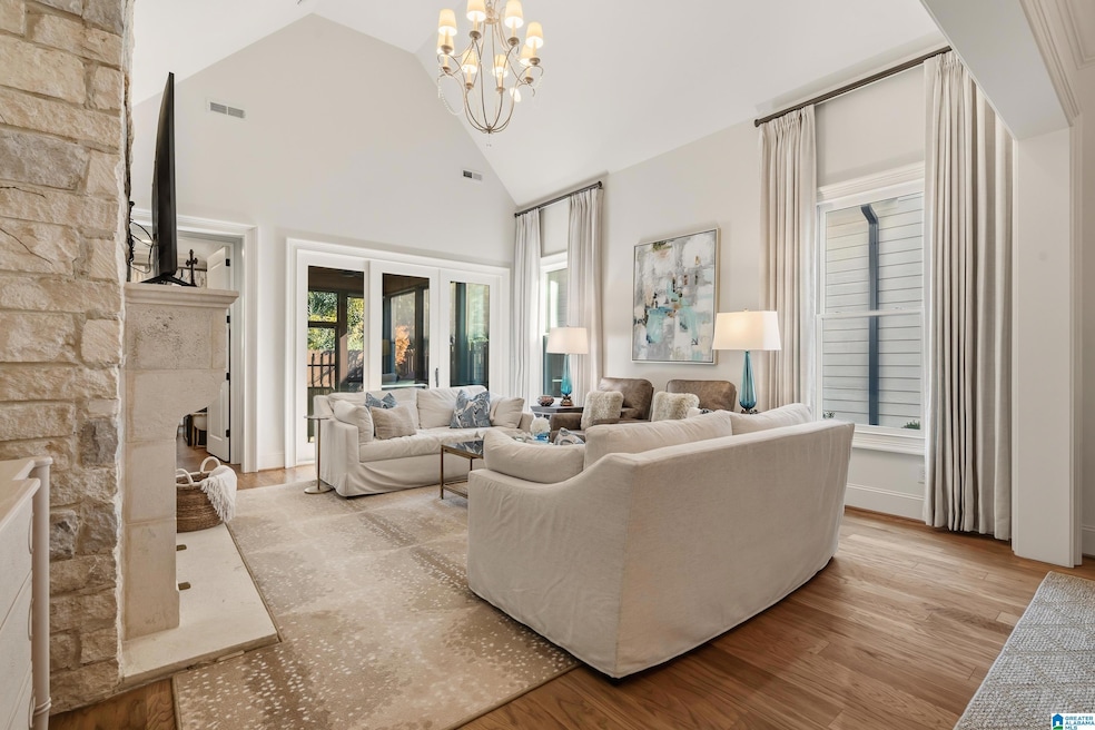 For Sale $1,150,000 • Co-Listing Agent