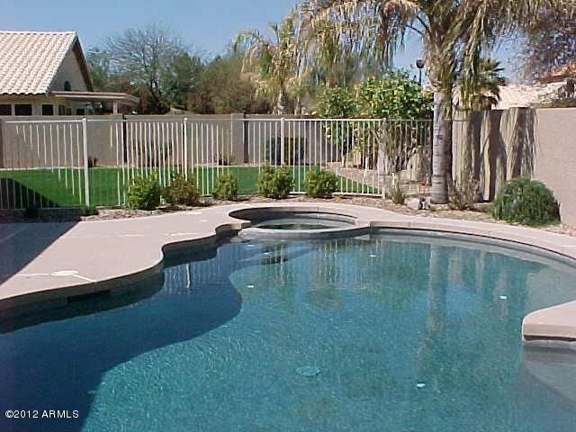 Heated Pool & Spa for Yr Round Enjoyment