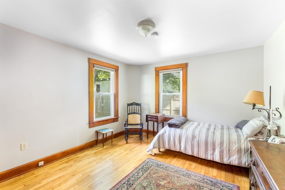 34 Proctor Ave, South Burlington, VT 05403 - photo 1