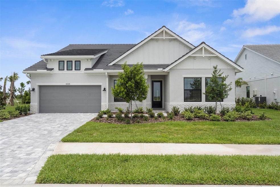 18136 Foxtail Loop in Palmera, Wellen Park