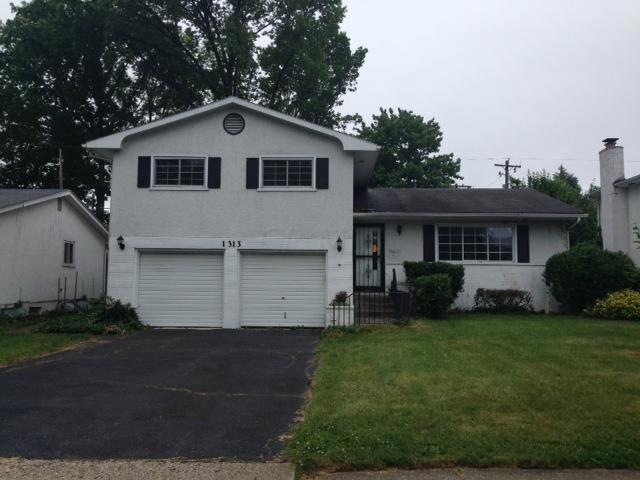 1313 Ironwood Dr, Columbus, OH 43229 - photo 1