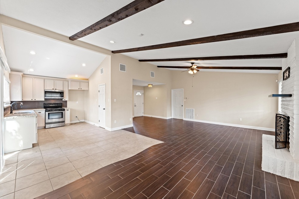 16906 Townes Rd, Friendswood, TX 77546 - photo 1