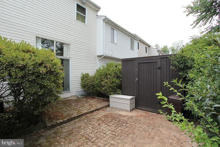 17843 Lochness Cir, Olney, MD 20832 - photo 1