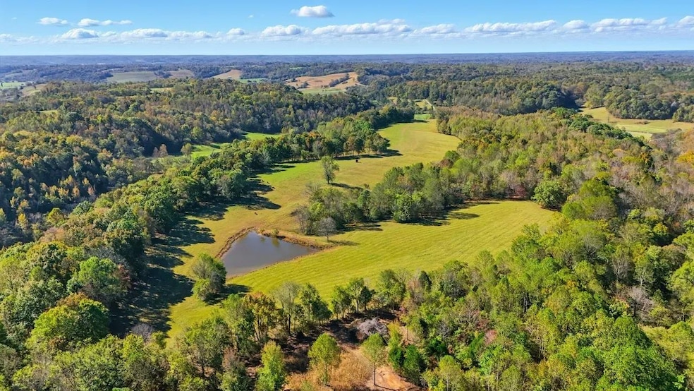 180 Tatum Rd, Pulaski, TN 38478 - photo 1