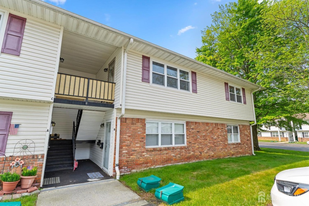 5 Utah Dr unit D, Matawan, NJ 07747 - photo 1