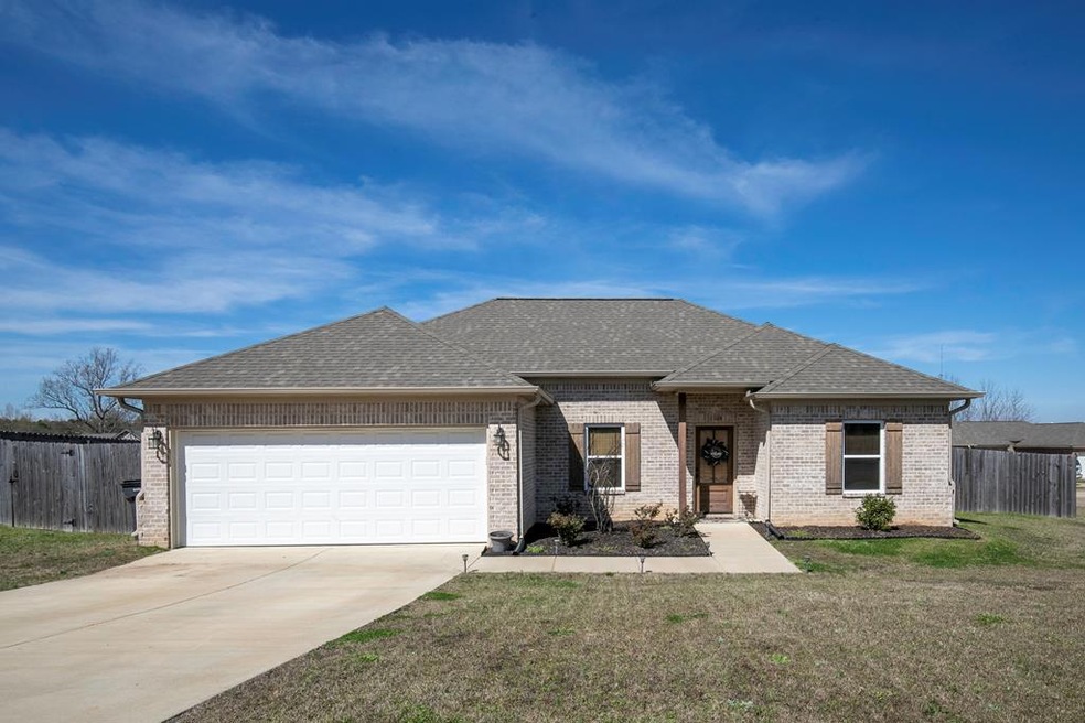 1104 Briarwood Dr, Oxford, MS 38655 - photo 1