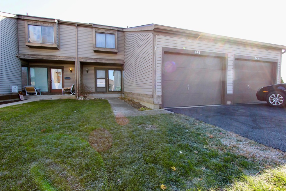 846 Westbury Ln N unit 22C, Columbus, OH 43228 - photo 1