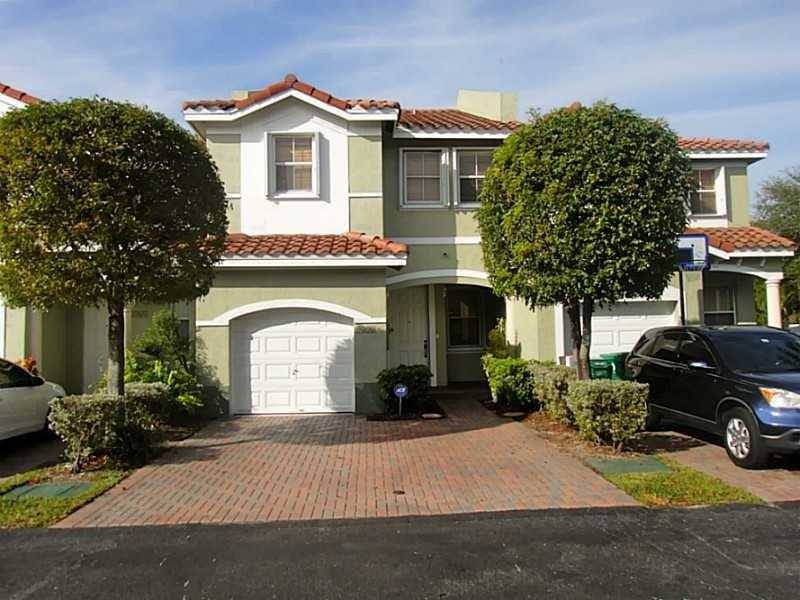 4374 NW 115th Ct, Doral, FL 33178 - photo 1