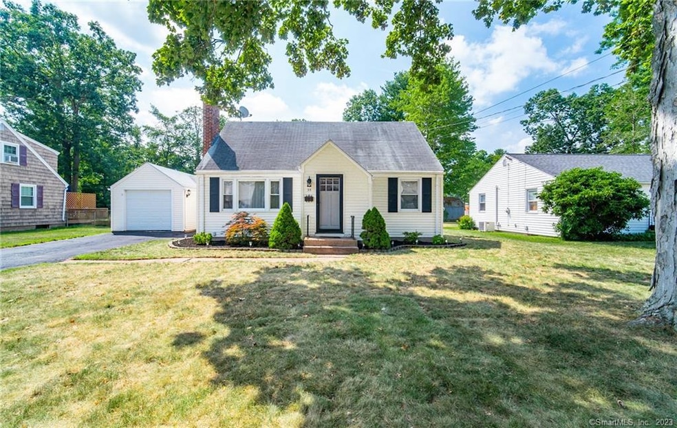 35 Grove Rd, Cromwell, CT 06416 - photo 1