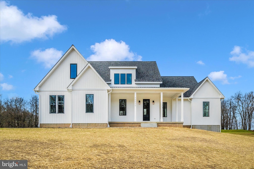 15030 New Windsor Rd, New Windsor, MD 21776 - photo 1