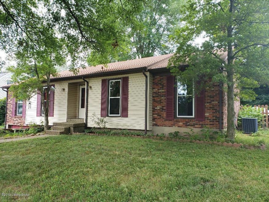 8011 Northern Spy Dr, Louisville, KY 40228 - photo 1