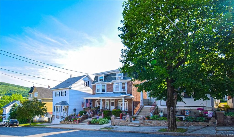 240 N Lehigh St, Tamaqua, PA 18252 - photo 1