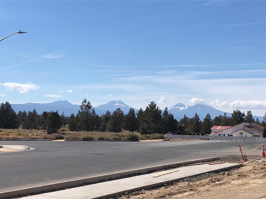 1 SW Badger Ave, Redmond, OR 97756 - photo 1