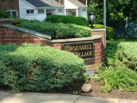 105 Glen Keith Rd unit T, Glen Cove, NY 11542 - photo 1