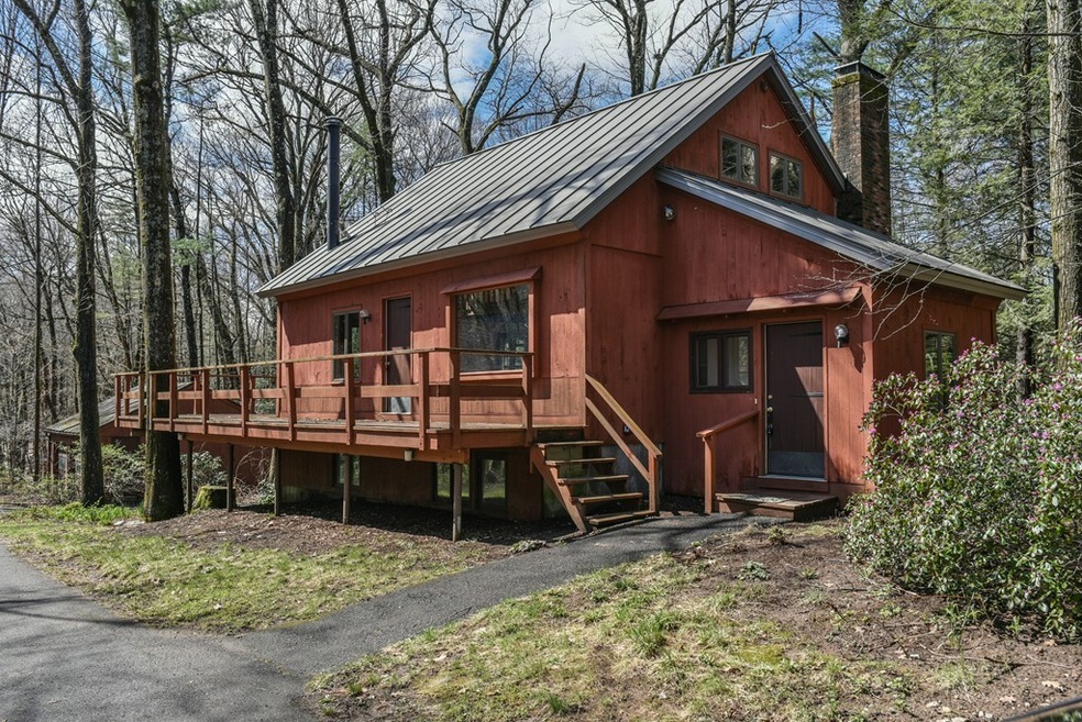 139 High Point Dr, Amherst, MA 01002 - photo 1