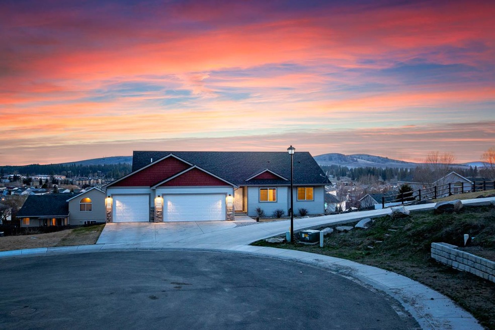 1113 N Courtney Ct, Medical Lake, WA 99022 - photo 1