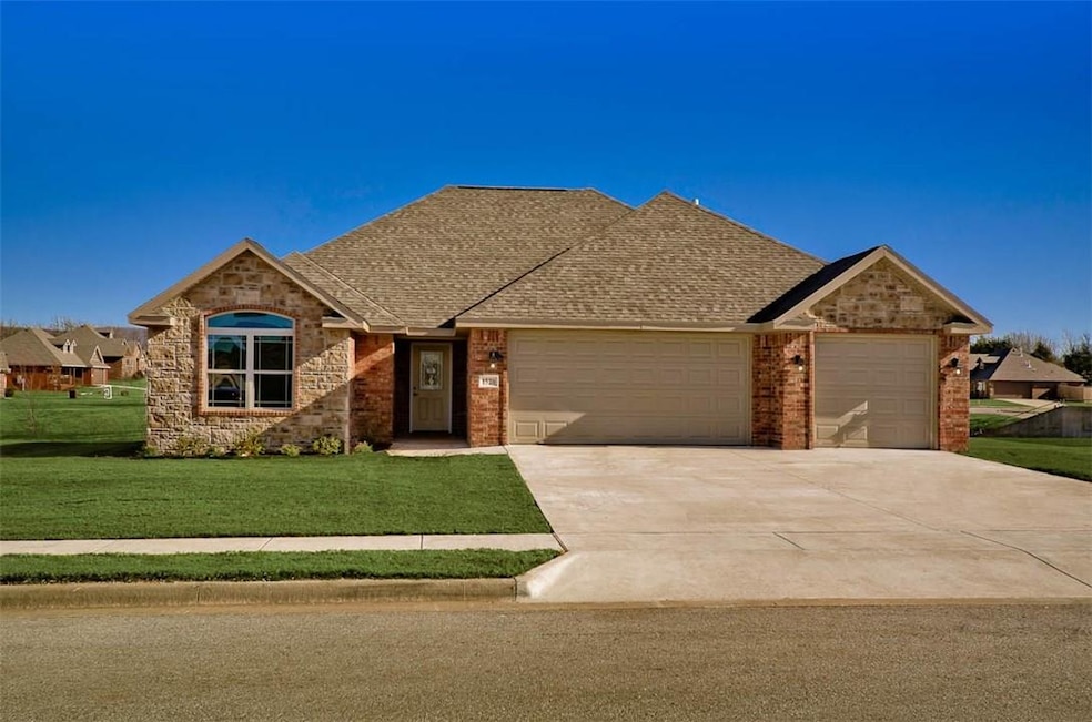 1520 Colonel Bass Ln, Prairie Grove, AR 72753 - photo 1