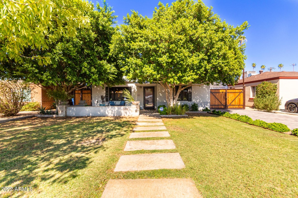 1206 E Almeria Rd, Phoenix, AZ 85006 - photo 1