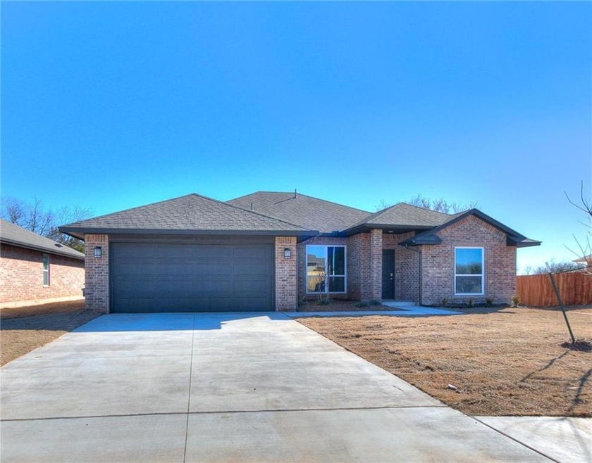 1100 Osprey Dr, Norman, OK 73072 - photo 1